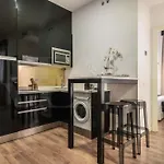 Black & Gold Picasso-inspired Rems Malaga